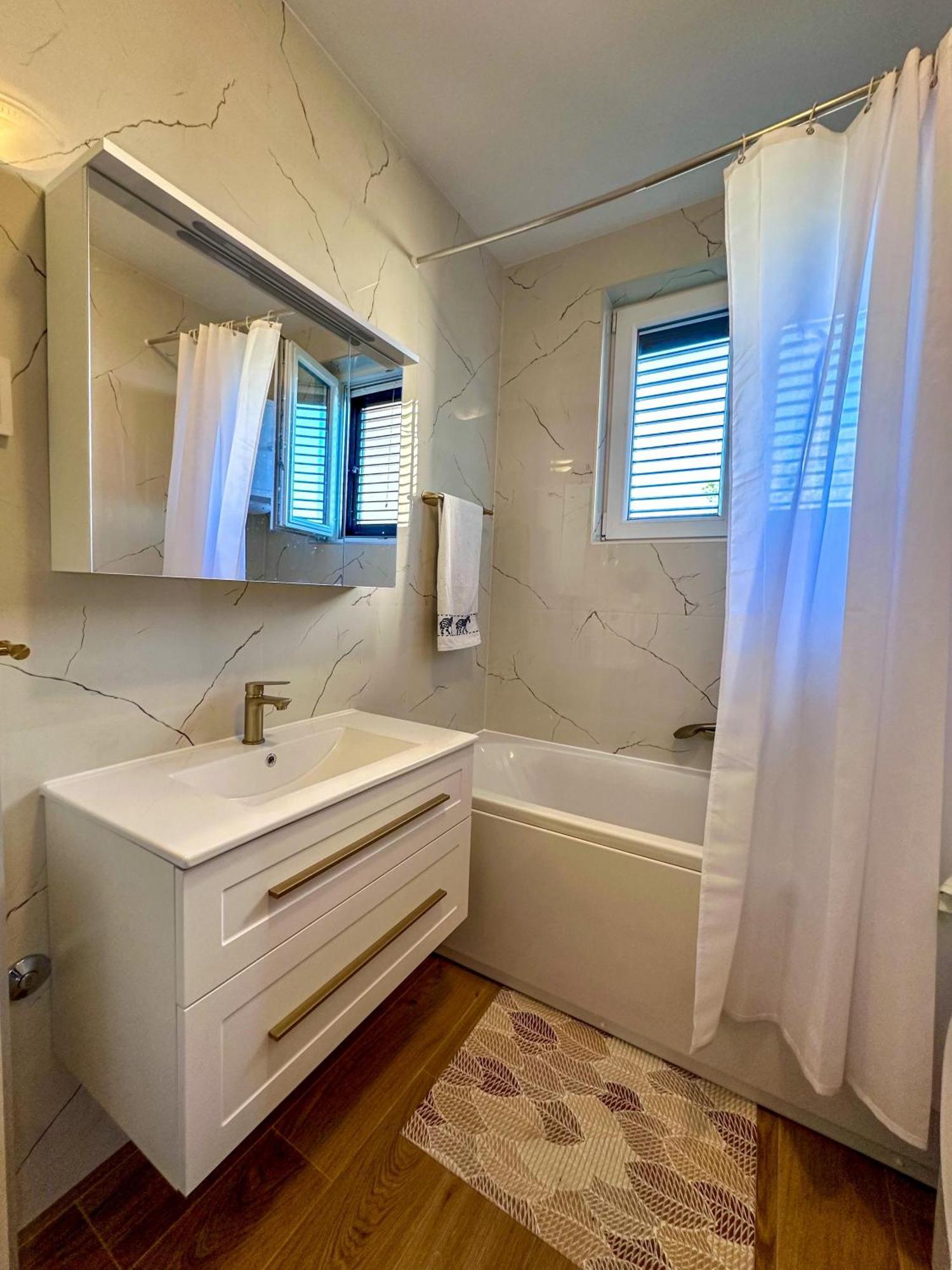 Apartment Ana Бетина Экстерьер фото